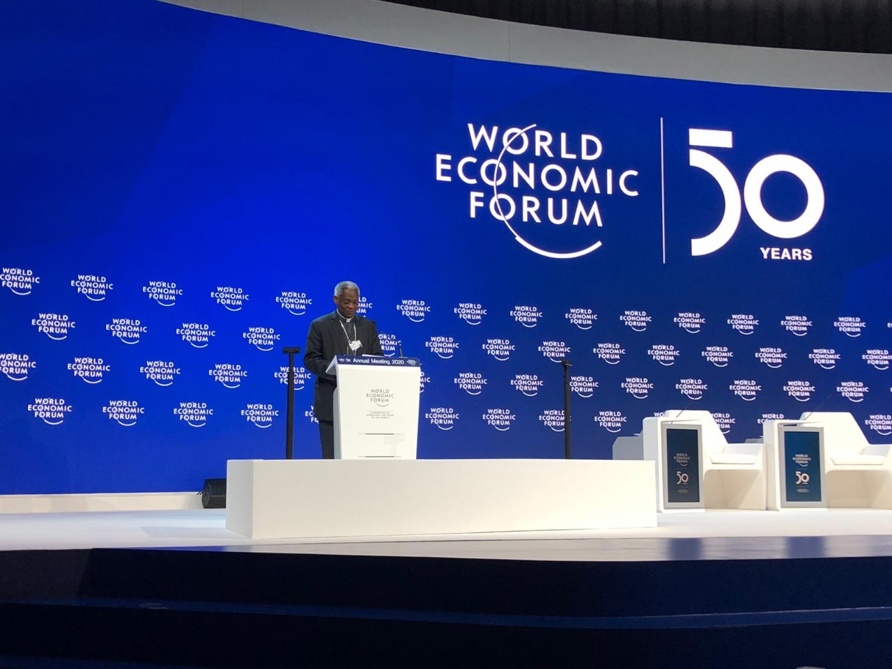 ¿Fe y finanzas juntas para un desarrollo humano integral? Mesa redonda del Vaticano en el Foro Económico Mundial en Davos